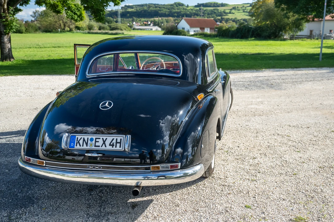 1953 Mercedes-Benz W186 & W189 Adenauer - Image 15 of 31