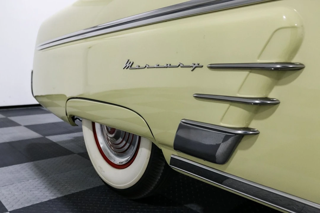 1953 Mercury Monterey - Image 11 of 31