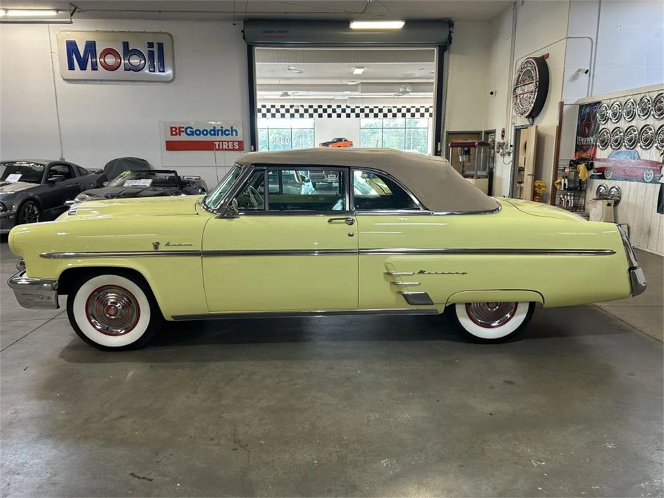 1953 Mercury Monterey - Image 8 of 31