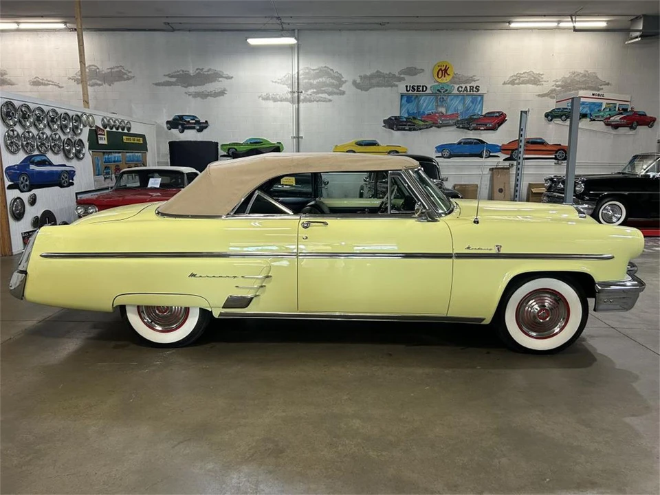 1953 Mercury Monterey - Image 4 of 31