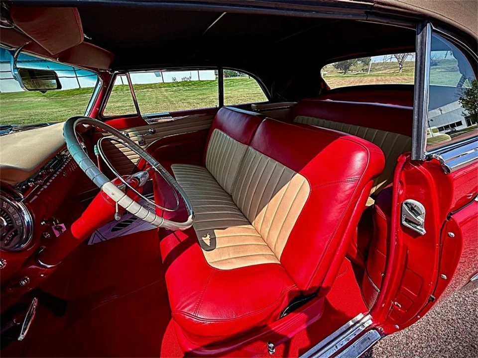 1953 Oldsmobile 98 - Image 10 of 31