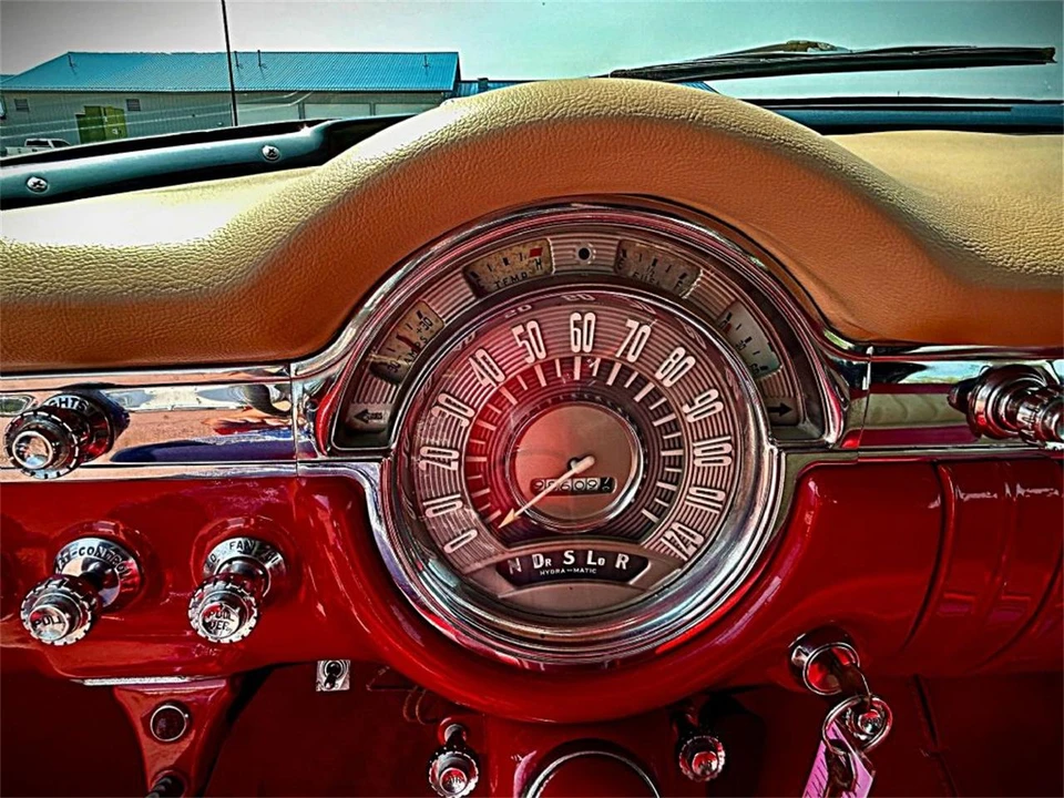1953 Oldsmobile 98 - Image 13 of 31