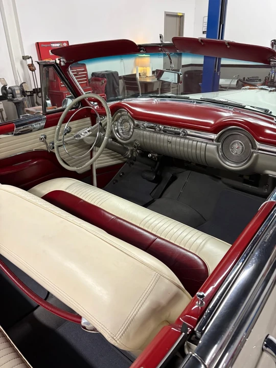 1953 Oldsmobile 98 - Image 8 of 17