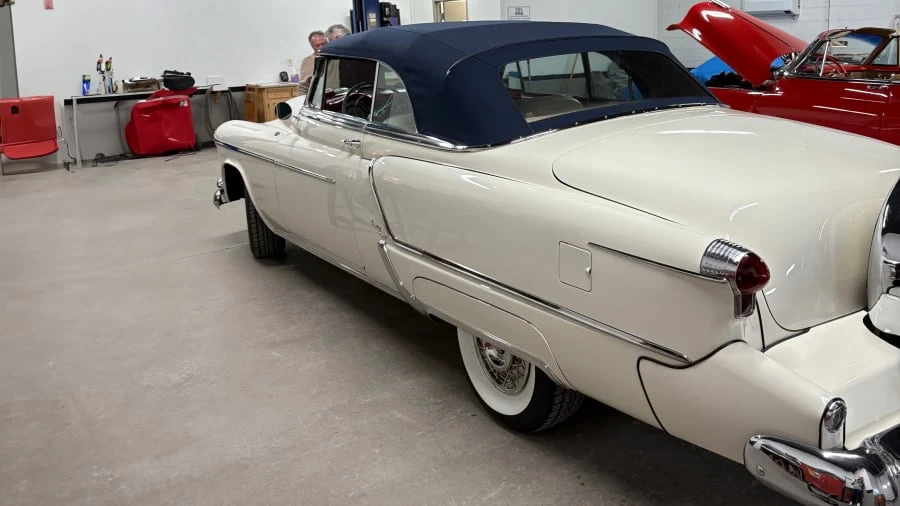 1953 Oldsmobile 98 - Image 4 of 17
