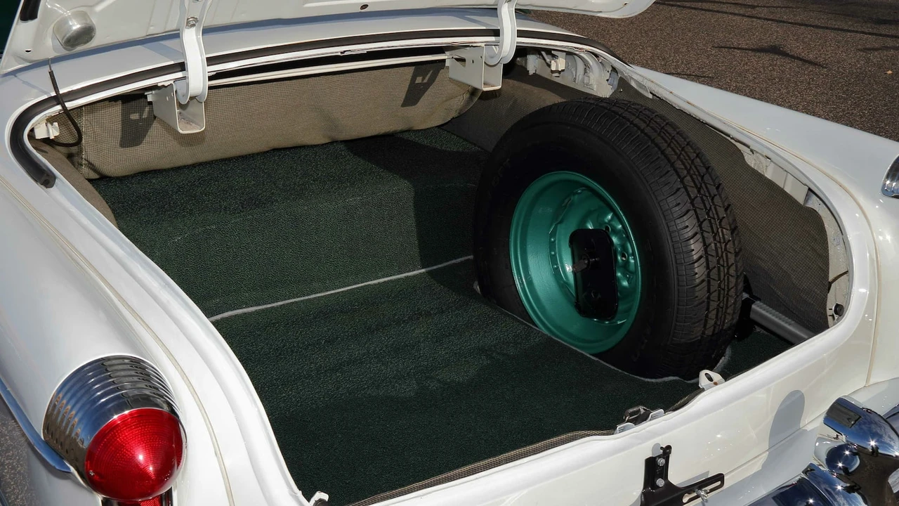 1953 Oldsmobile 98 - Image 25 of 31
