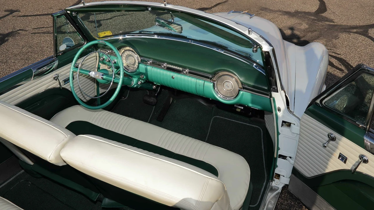 1953 Oldsmobile 98 - Image 5 of 31