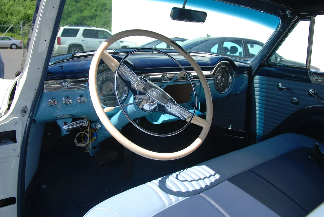 1953 Oldsmobile 98 - Image 2 of 3