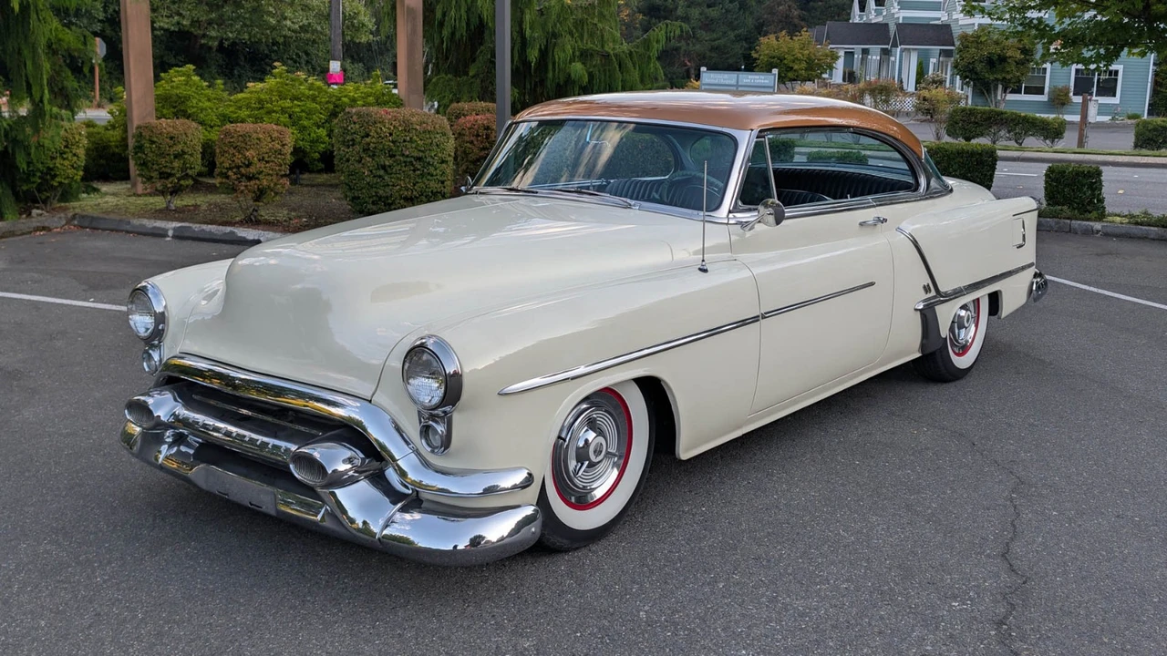 1953 Oldsmobile 88 - Image 3 of 21