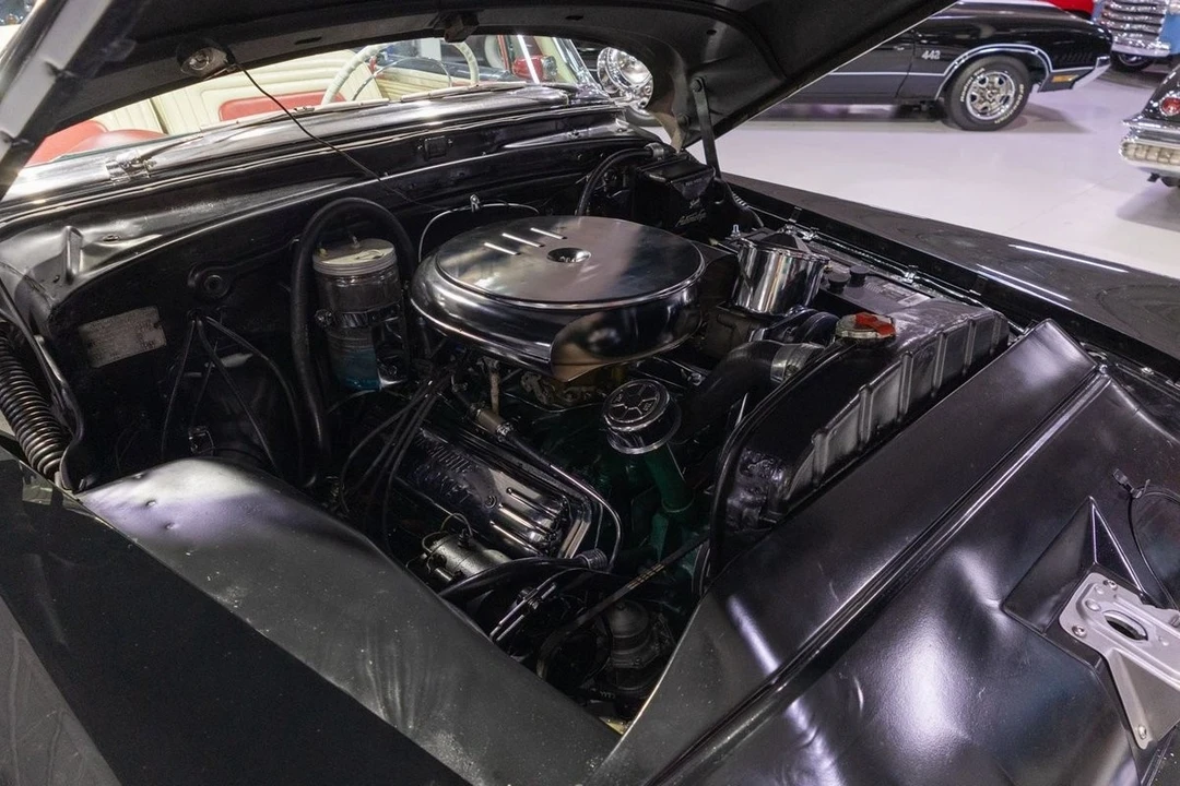 1953 Oldsmobile 98 - Image 5 of 12