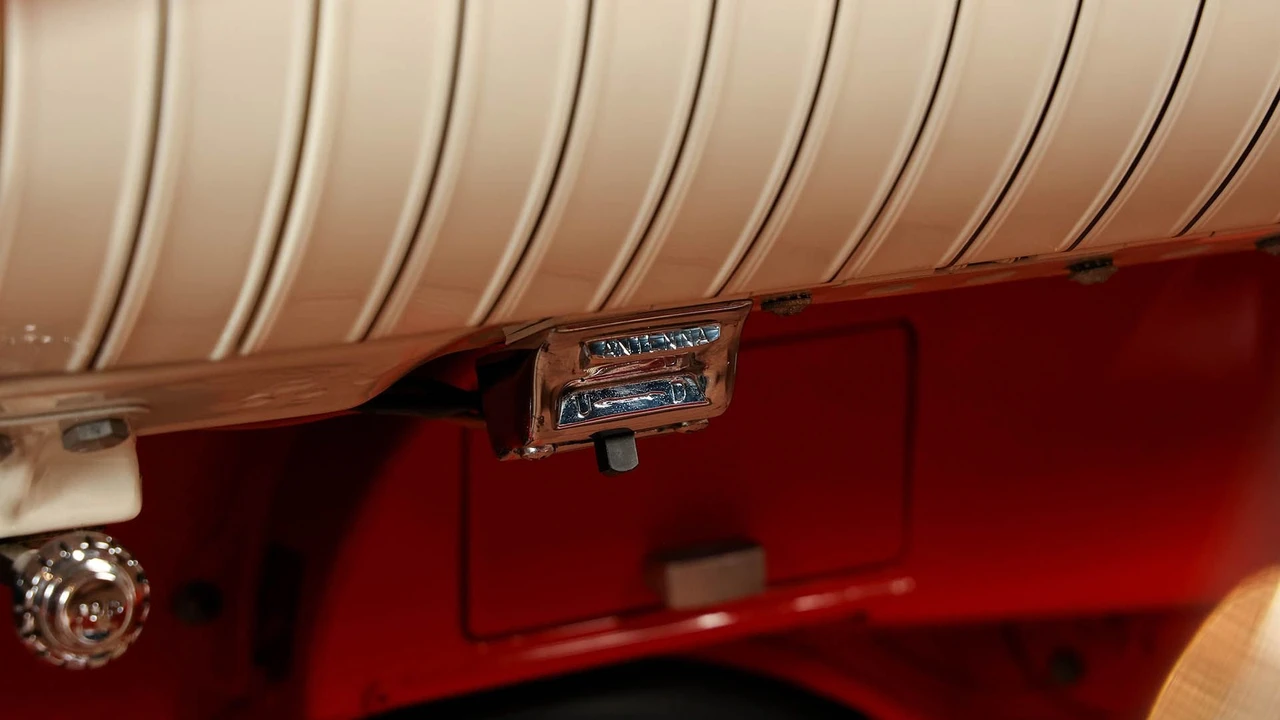 1953 Oldsmobile 98 - Image 29 of 31