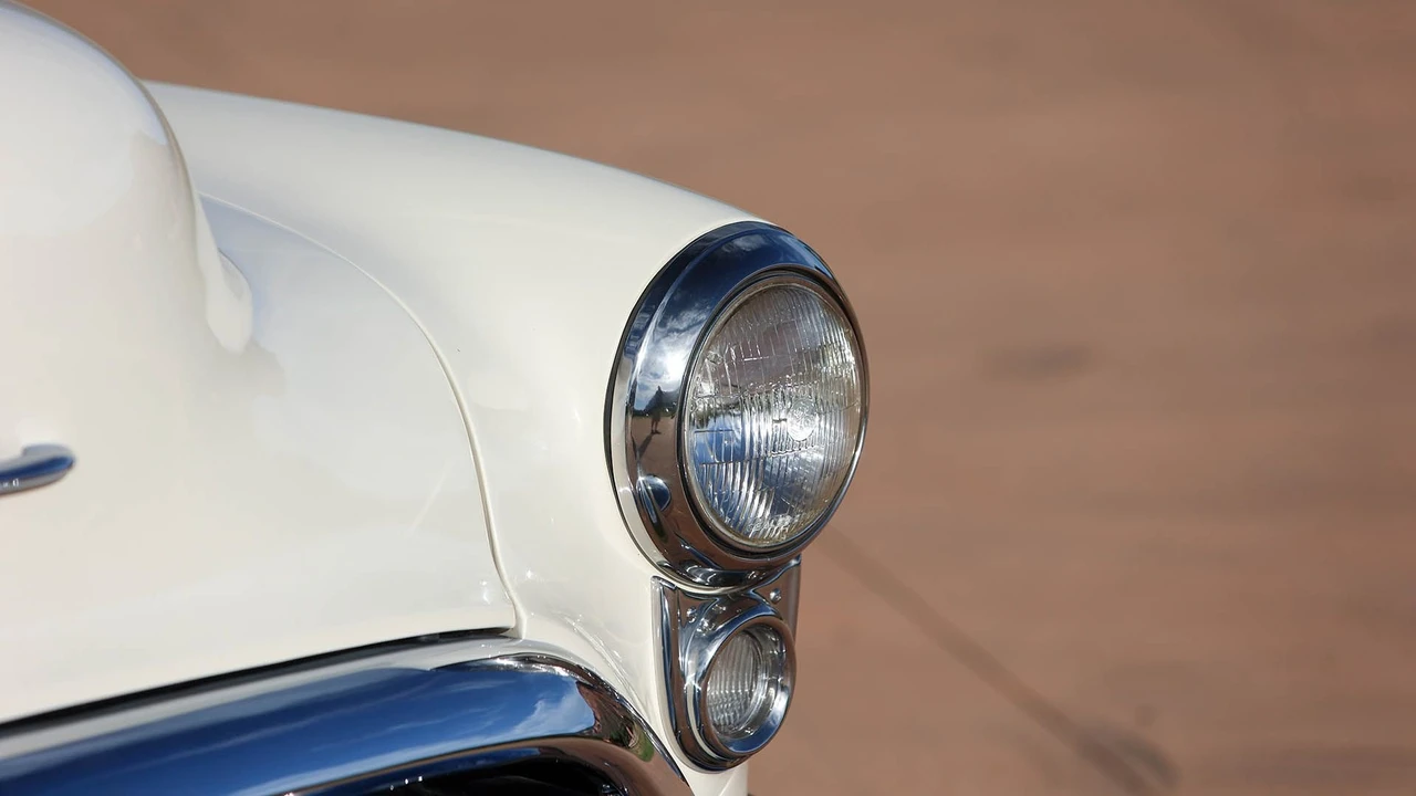 1953 Oldsmobile 98 - Image 18 of 31