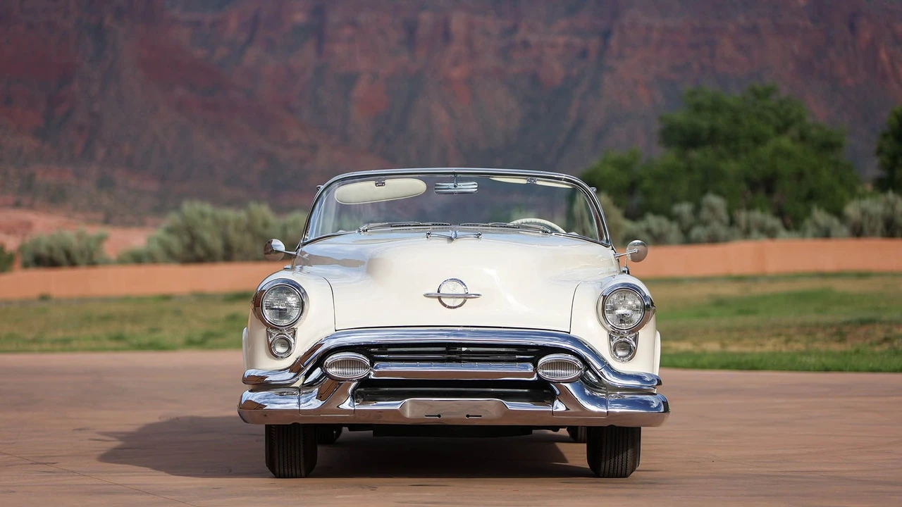 1953 Oldsmobile 98 - Image 3 of 31