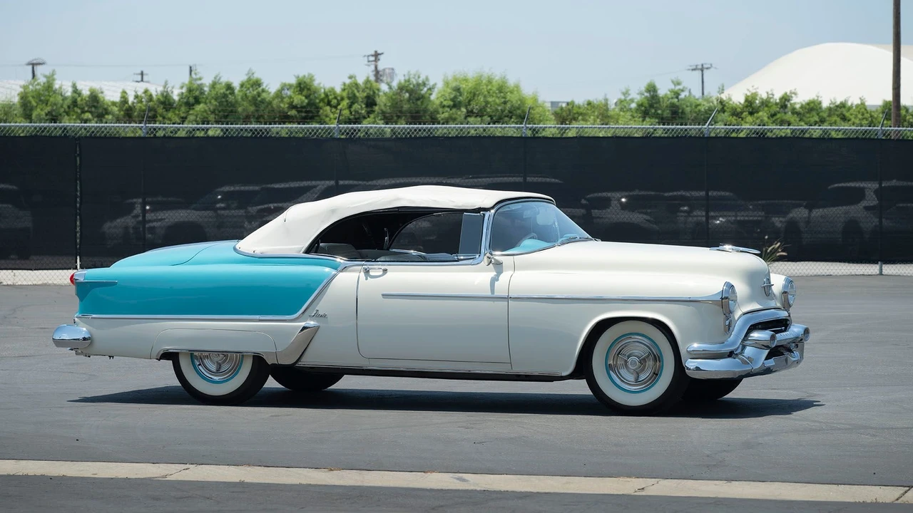 1953 Oldsmobile 98 - Image 11 of 31
