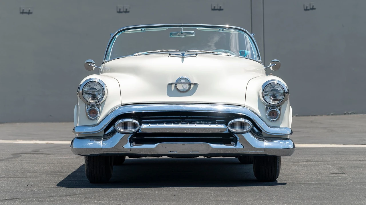 1953 Oldsmobile 98 - Image 3 of 31