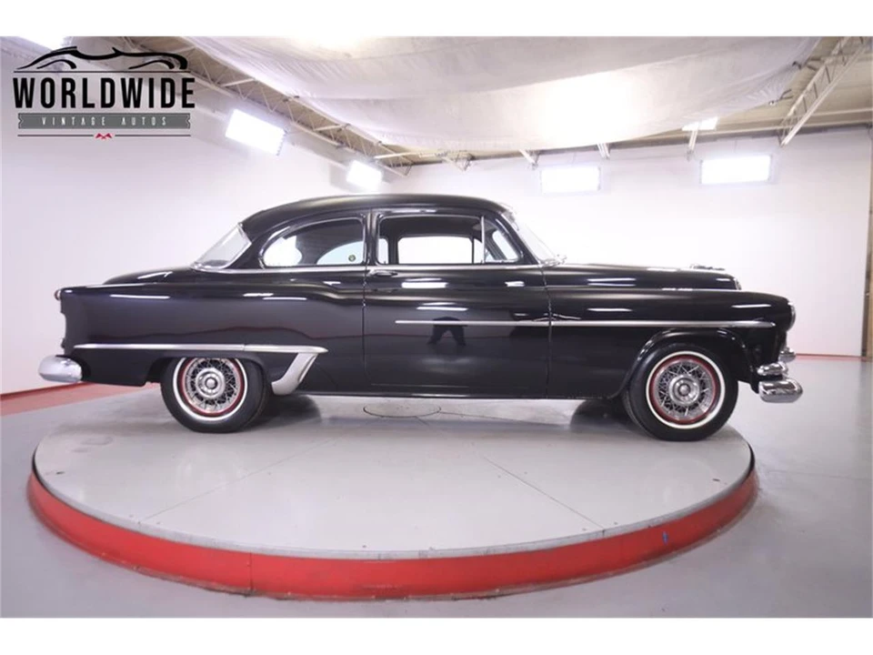 1953 Oldsmobile 88 - Image 4 of 31