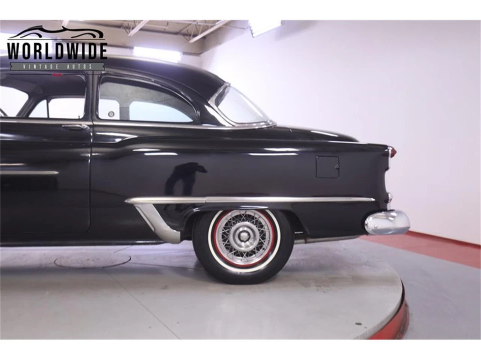 1953 Oldsmobile 88 - Image 10 of 31