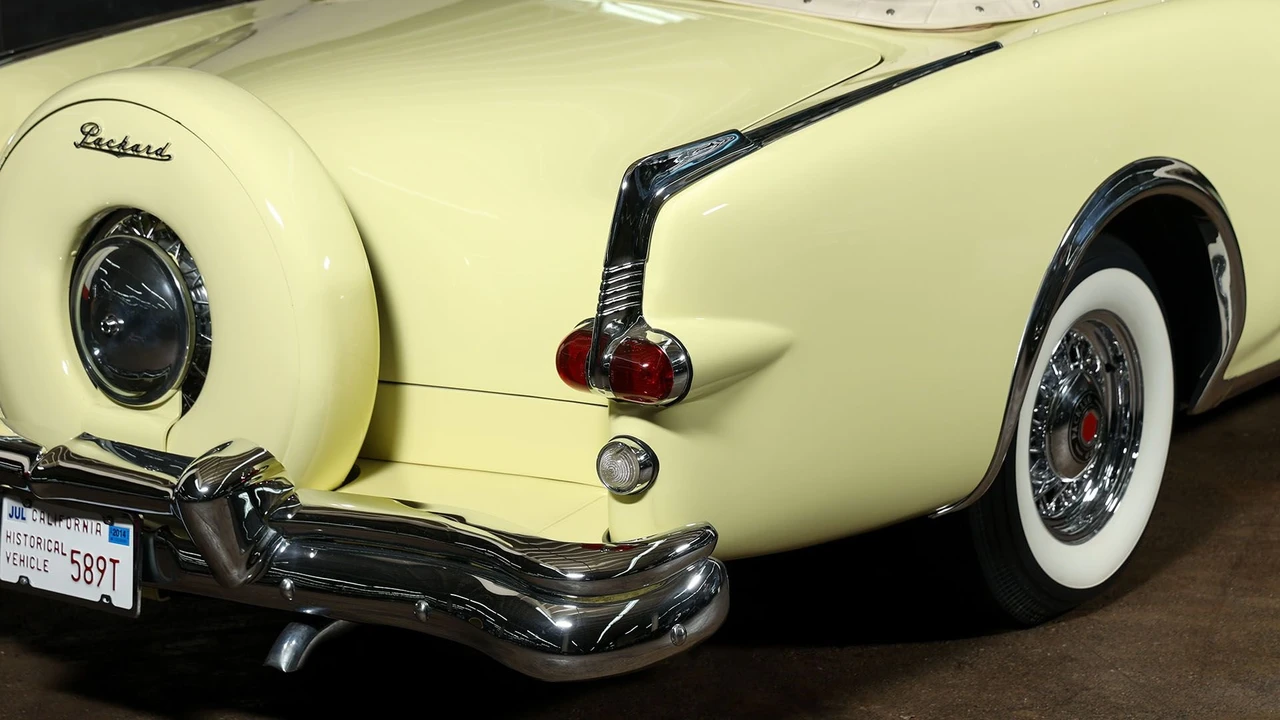 1953 Packard Caribbean - Image 19 of 31
