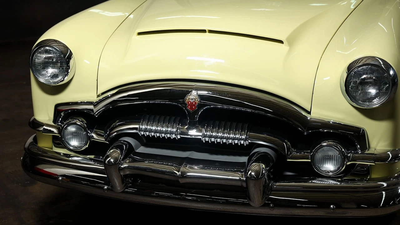 1953 Packard Caribbean - Image 13 of 31