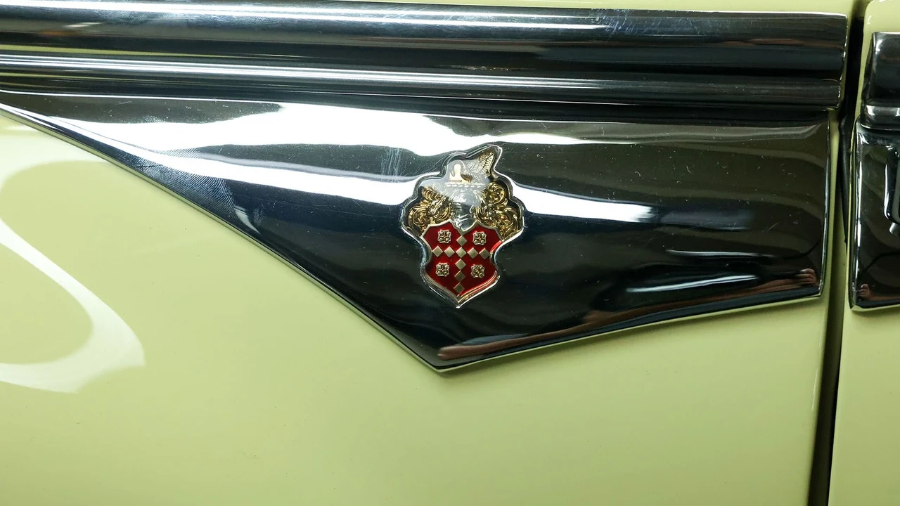 1953 Packard Caribbean - Image 24 of 31