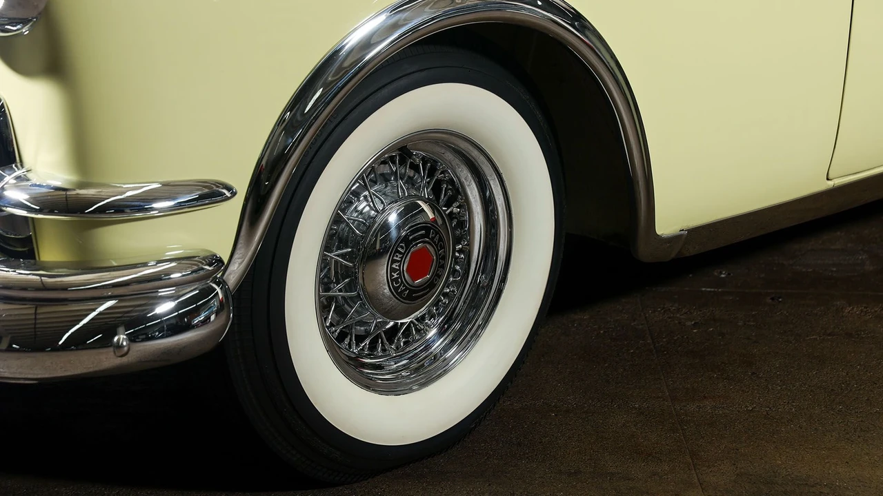 1953 Packard Caribbean - Image 14 of 31