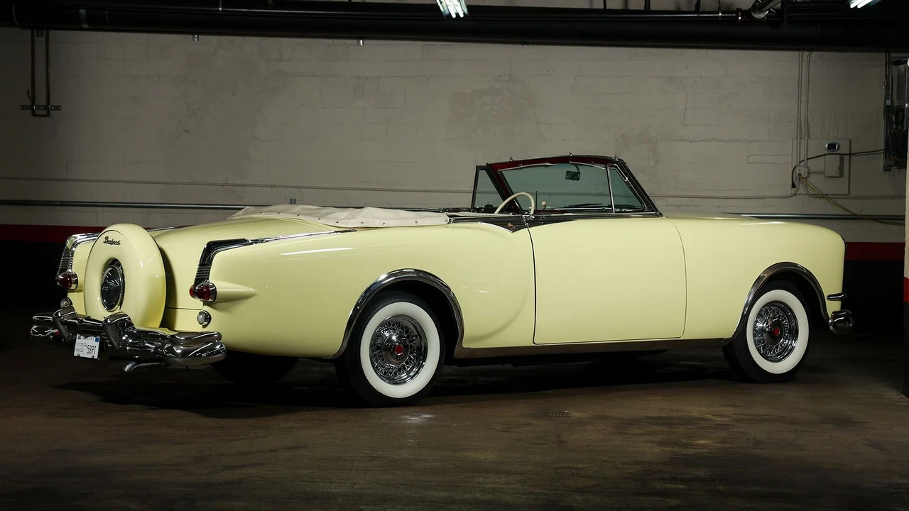 1953 Packard Caribbean - Image 4 of 31
