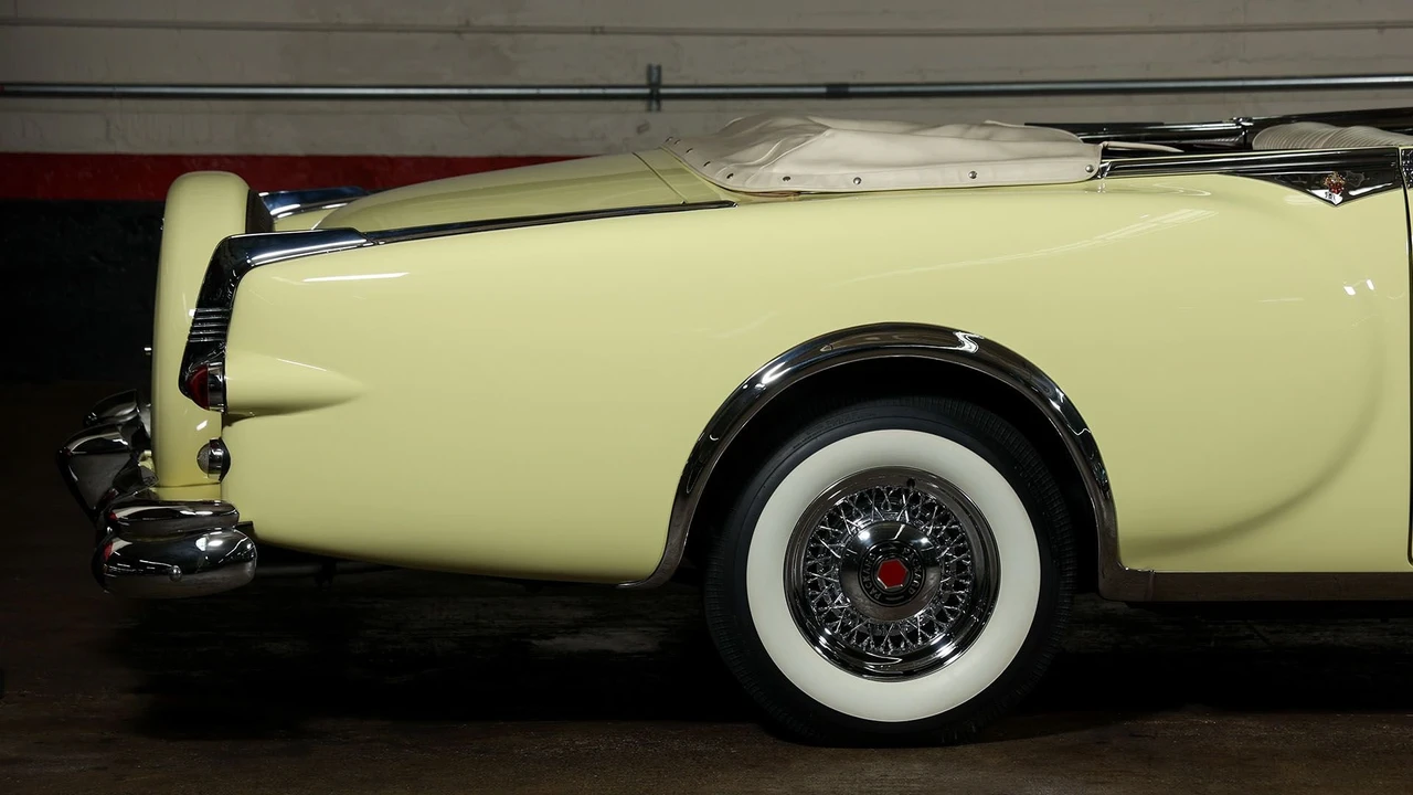 1953 Packard Caribbean - Image 17 of 31
