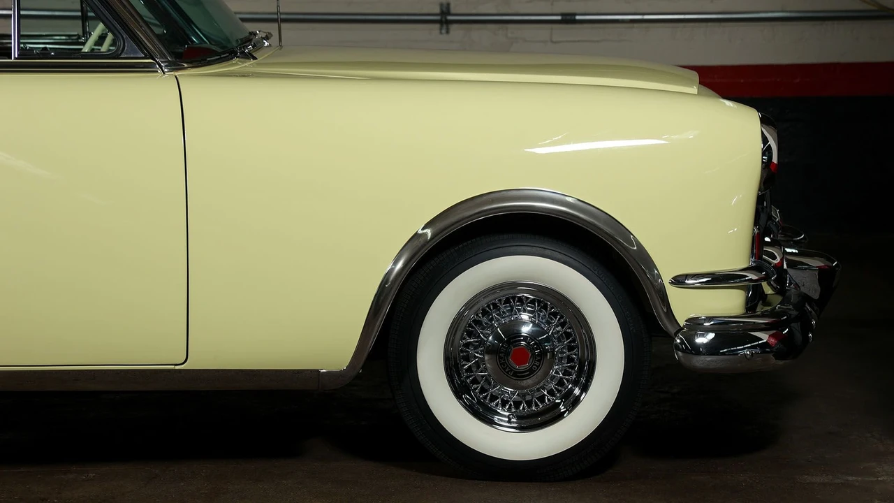 1953 Packard Caribbean - Image 15 of 31