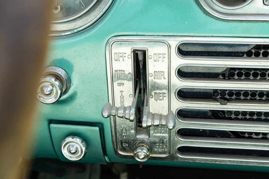 1953 Packard Caribbean - Image 29 of 31