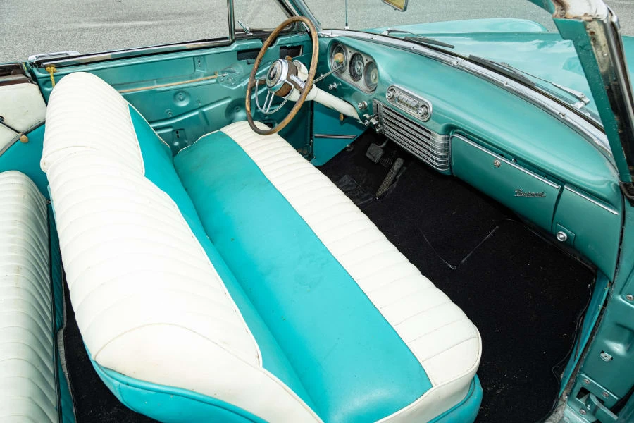 1953 Packard Caribbean - Image 25 of 31