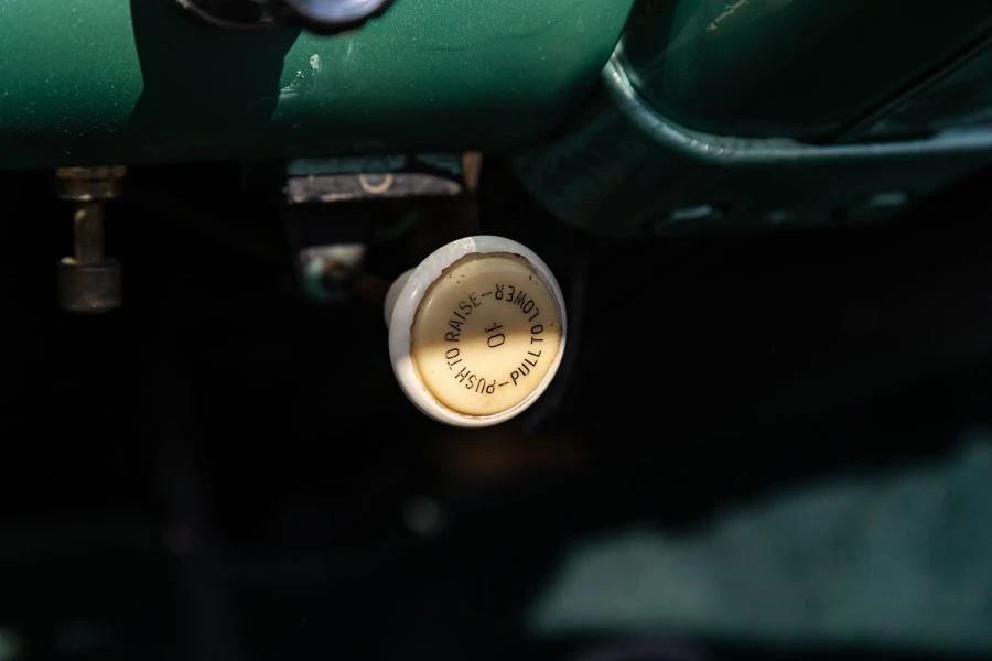 1953 Packard Caribbean - Image 23 of 31