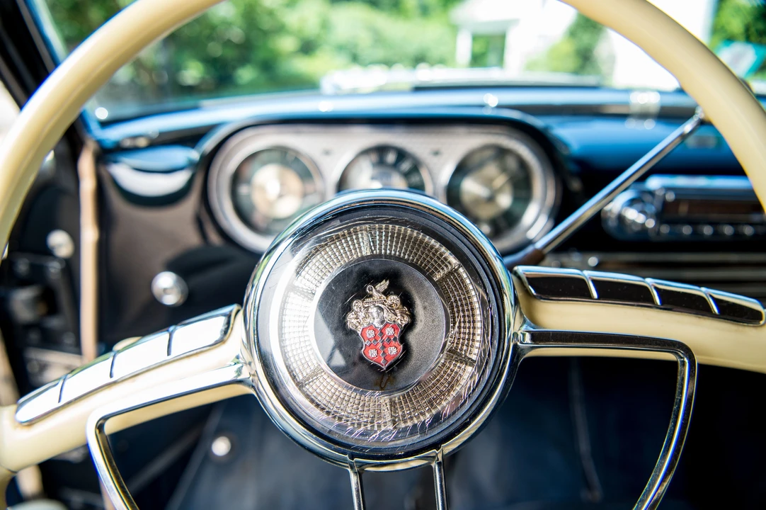 1953 Packard Caribbean - Image 25 of 31