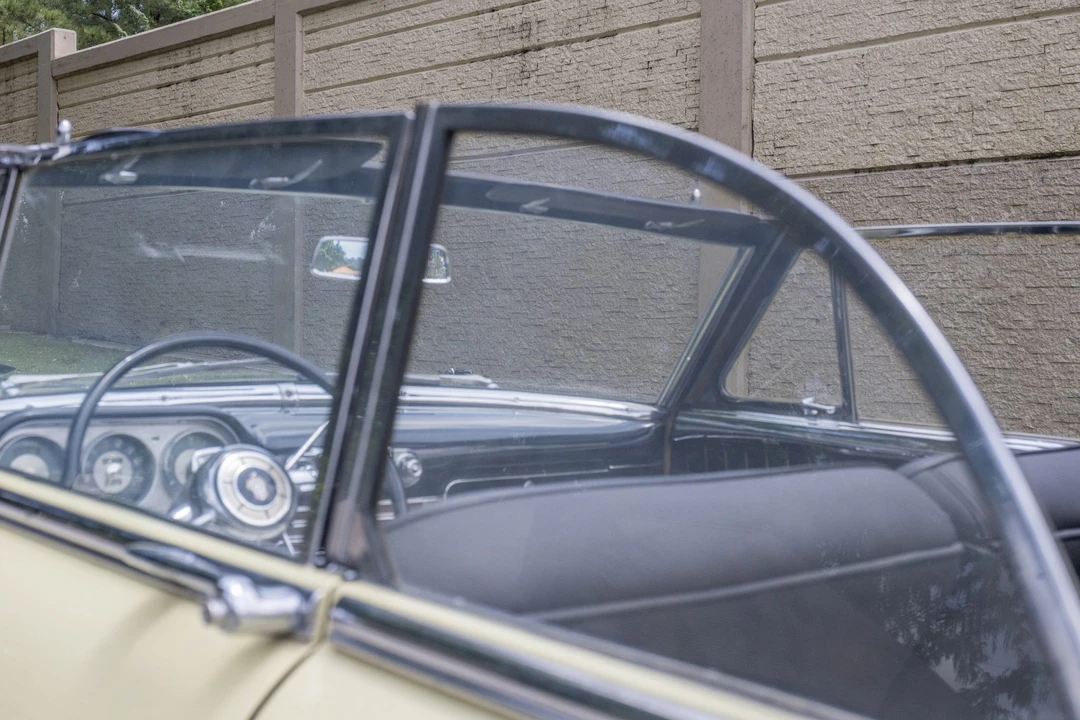 1953 Packard Caribbean - Image 16 of 31