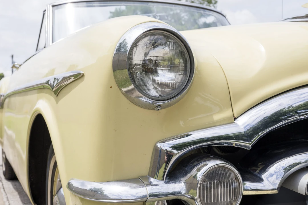 1953 Packard Caribbean - Image 11 of 31