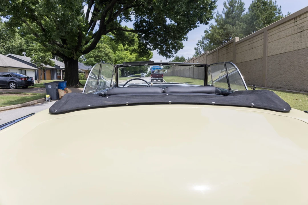 1953 Packard Caribbean - Image 19 of 31