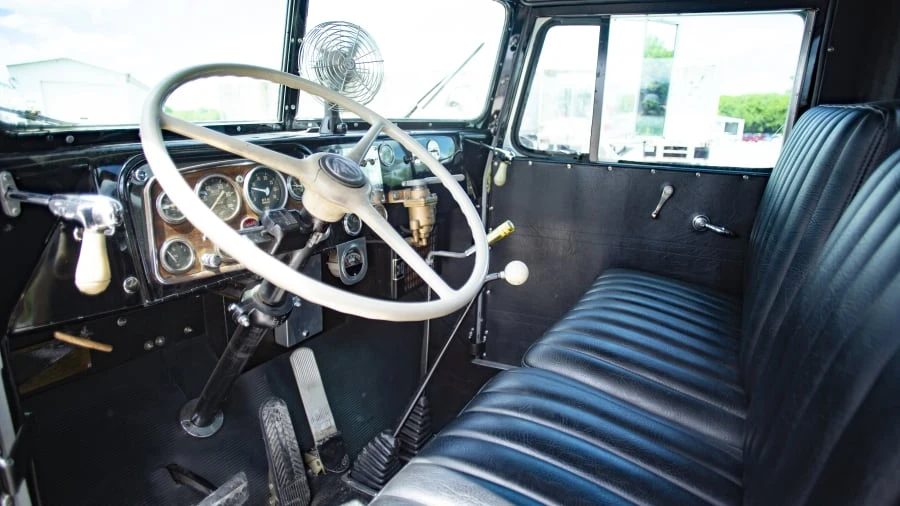 1953 Peterbilt - Image 13 of 15