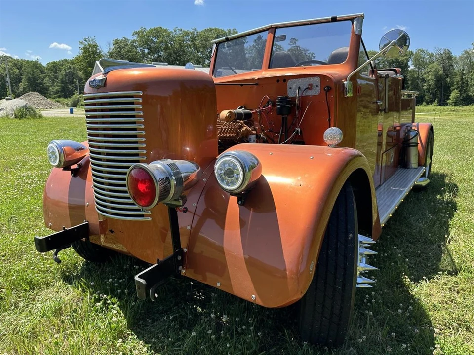 1953 American LaFrance - Image 3 of 31