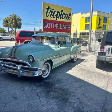 1953 Pontiac Chieftain Deluxe