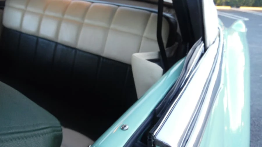 1953 Pontiac Chieftain - Image 13 of 25