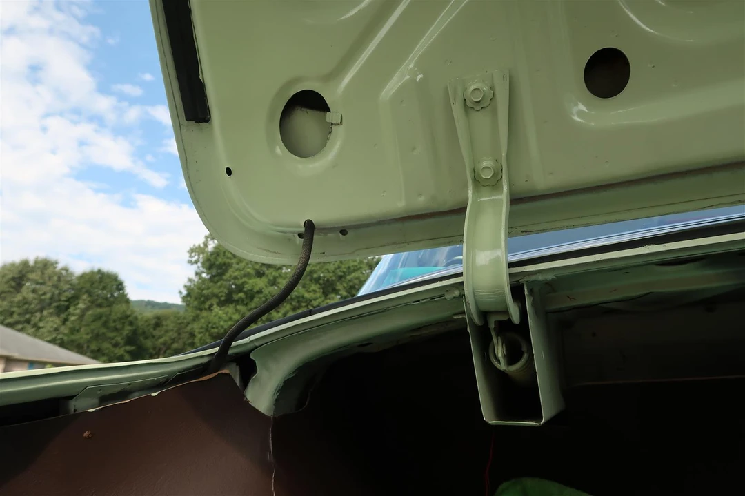 1953 Pontiac Chieftain - Image 23 of 31