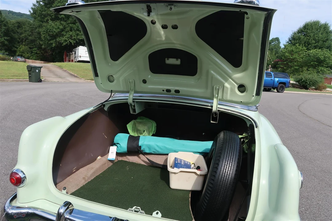 1953 Pontiac Chieftain - Image 21 of 31
