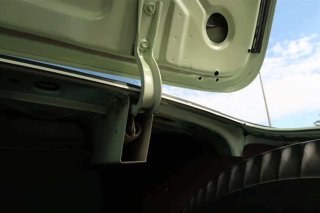 1953 Pontiac Chieftain - Image 24 of 31