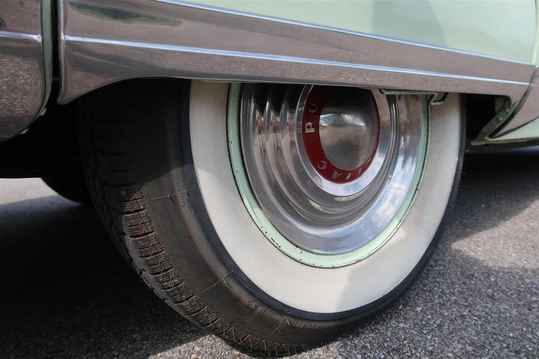 1953 Pontiac Chieftain - Image 19 of 31