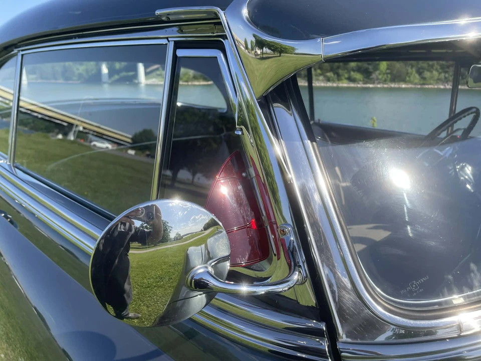1953 Pontiac Chieftain - Image 29 of 31