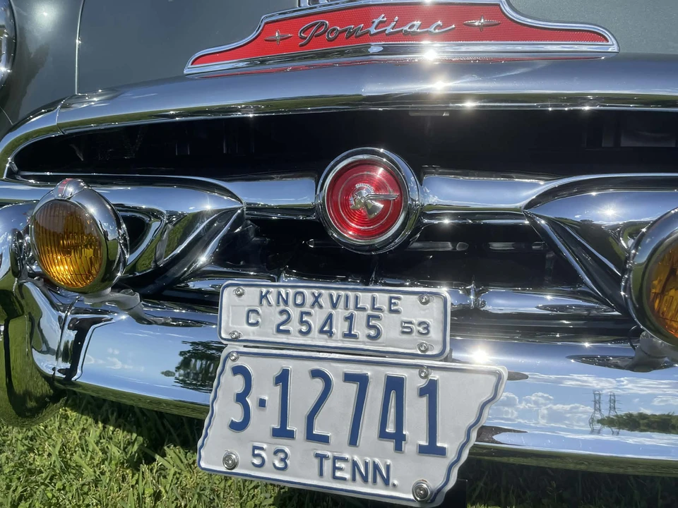 1953 Pontiac Chieftain - Image 11 of 31