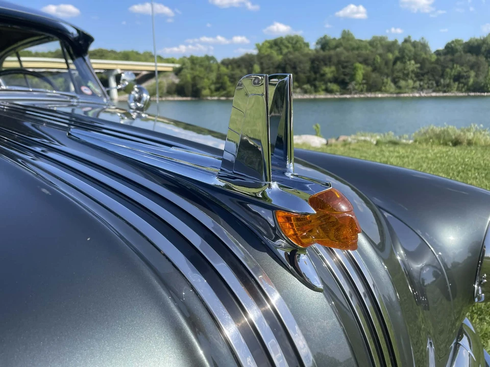 1953 Pontiac Chieftain - Image 28 of 31