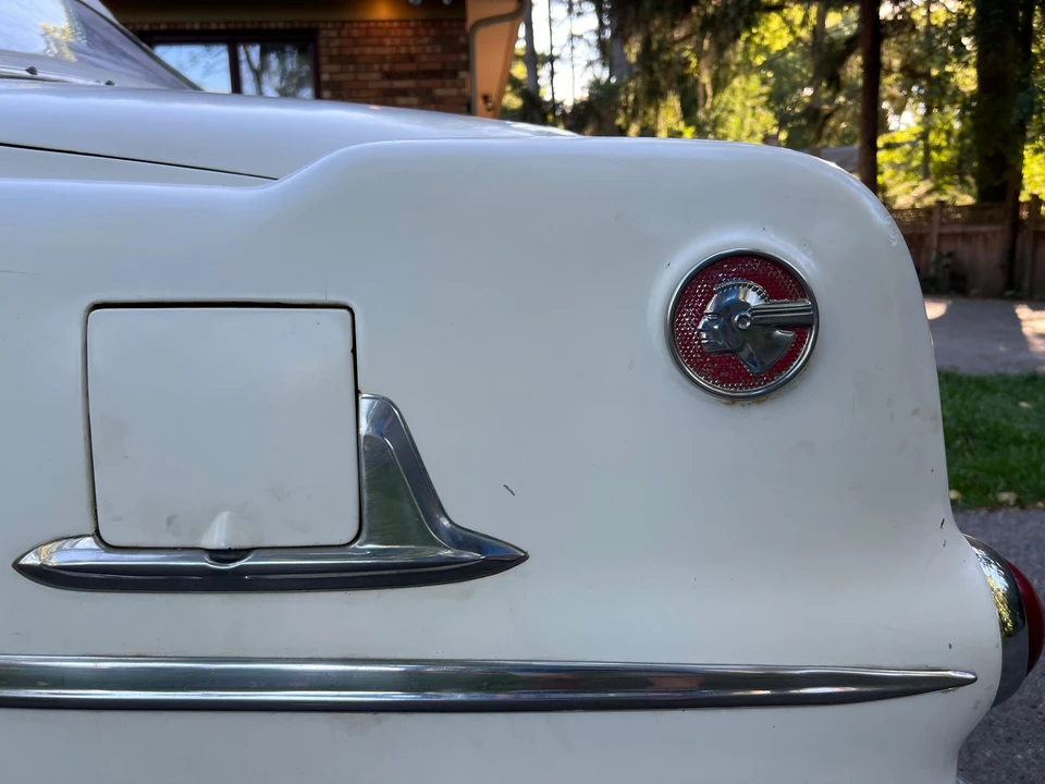 1953 Pontiac Chieftain - Image 29 of 31