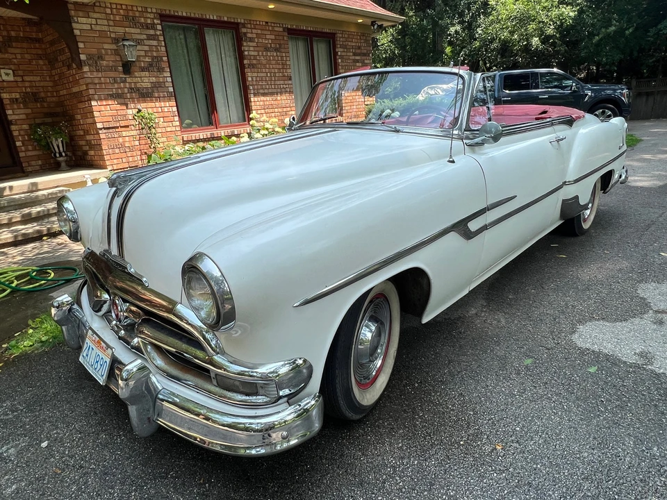 1953 Pontiac Chieftain - Image 2 of 31