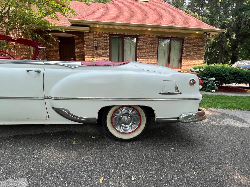 1953 Pontiac Chieftain - Image 21 of 31