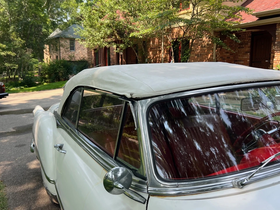 1953 Pontiac Chieftain - Image 26 of 31