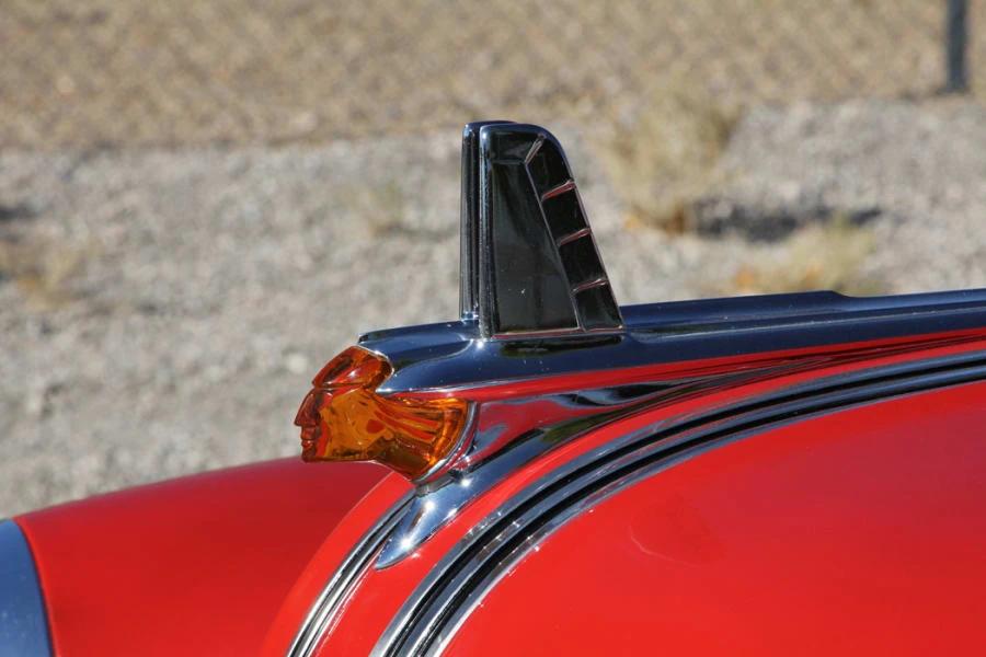 1953 Pontiac Chieftain - Image 8 of 12